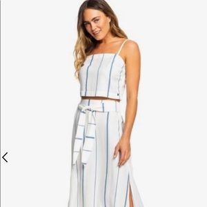 ROXY Island Evasion skirt and crop top